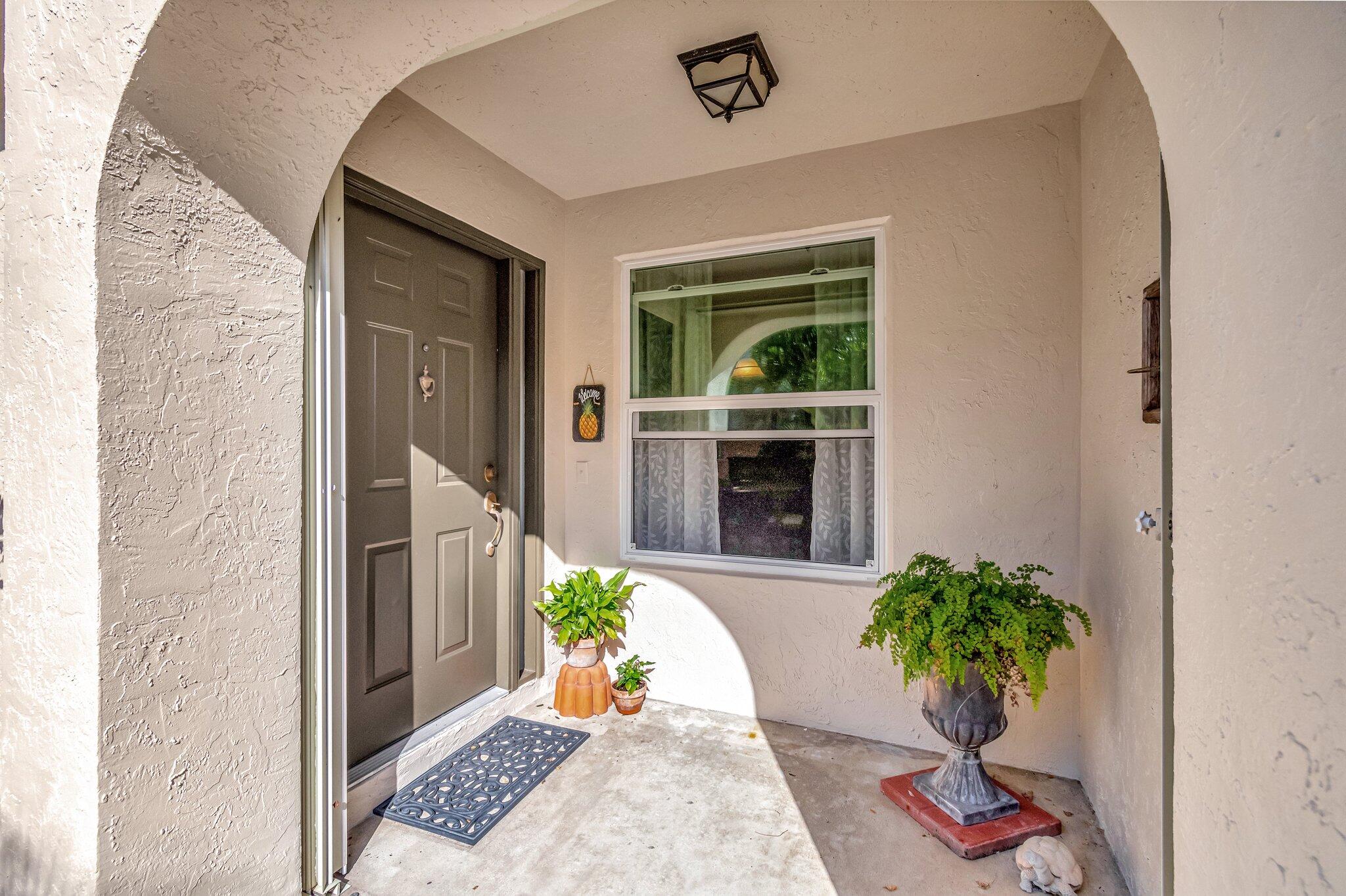 6393 Lansdowne Circle