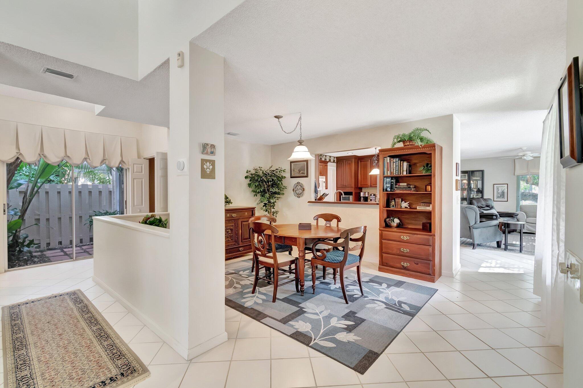 6393 Lansdowne Circle