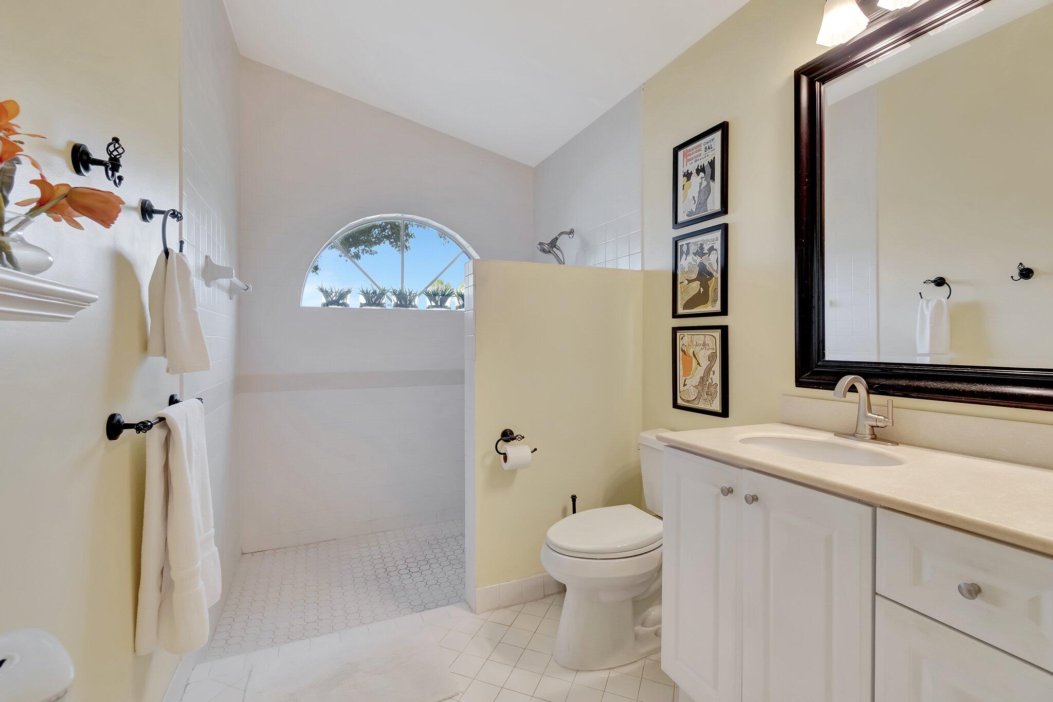 6393 Lansdowne Circle