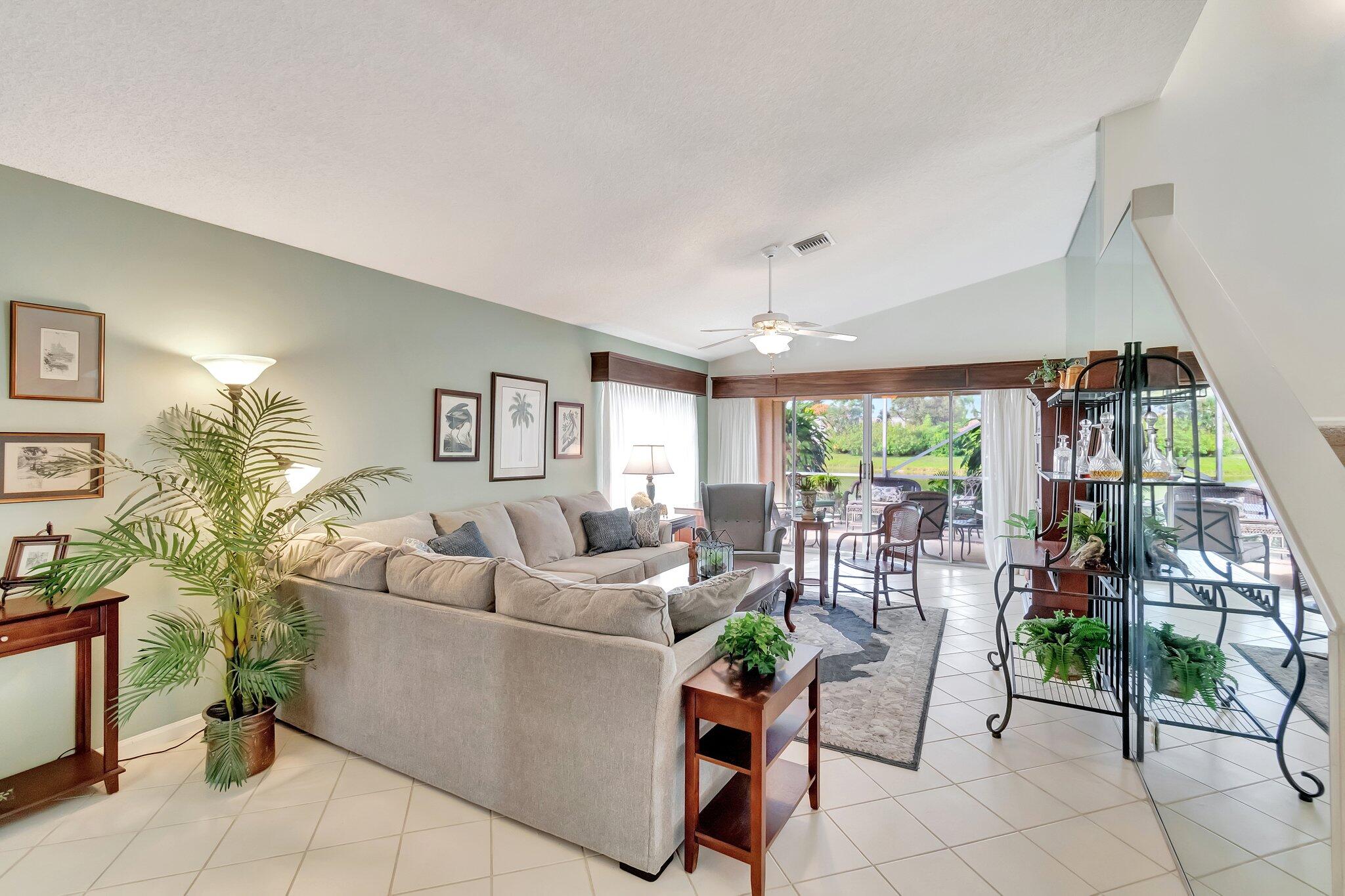 6393 Lansdowne Circle