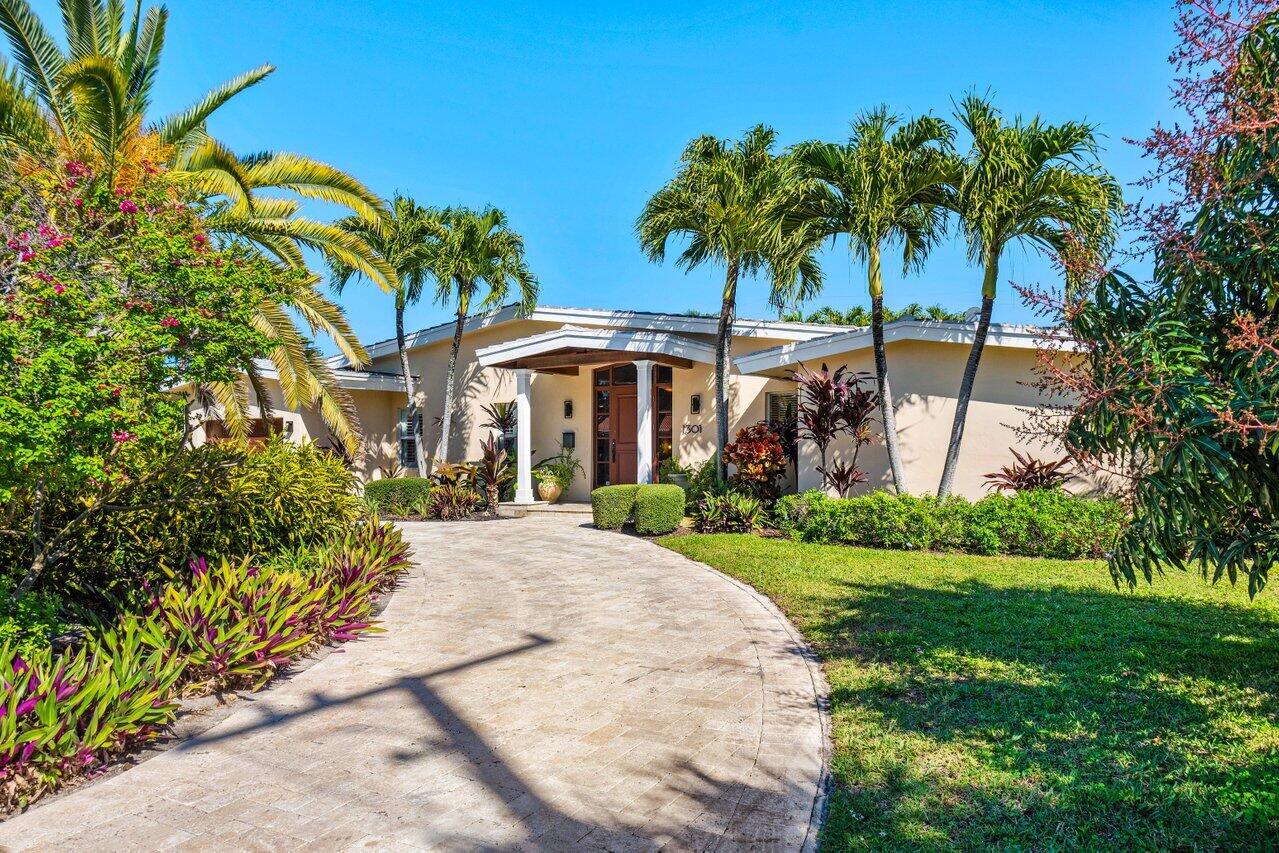 1301 NW 4th Avenue