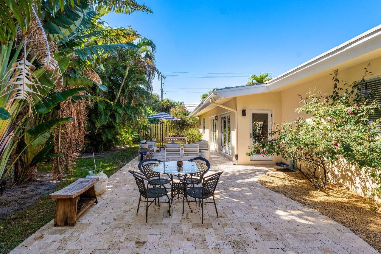 1301 NW 4th Avenue