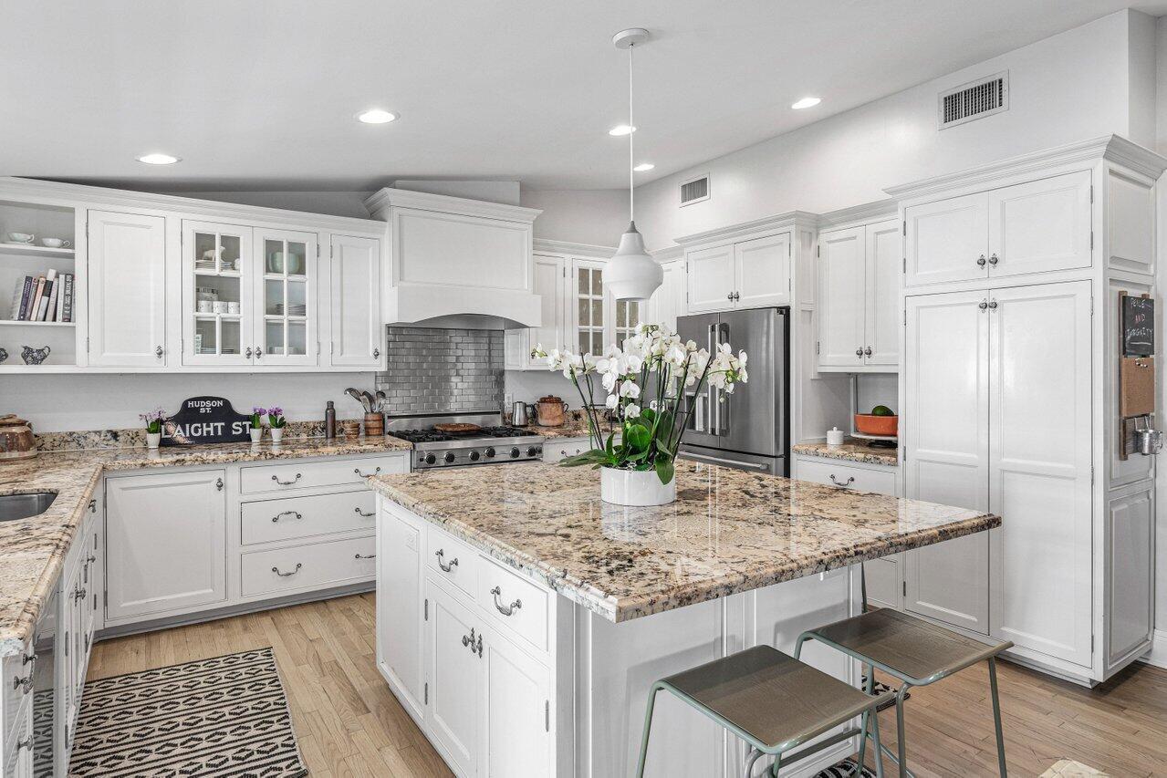 1301 NW 4th Avenue