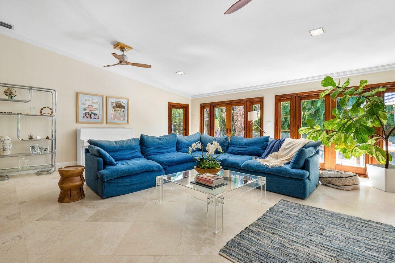 1301 NW 4th Avenue