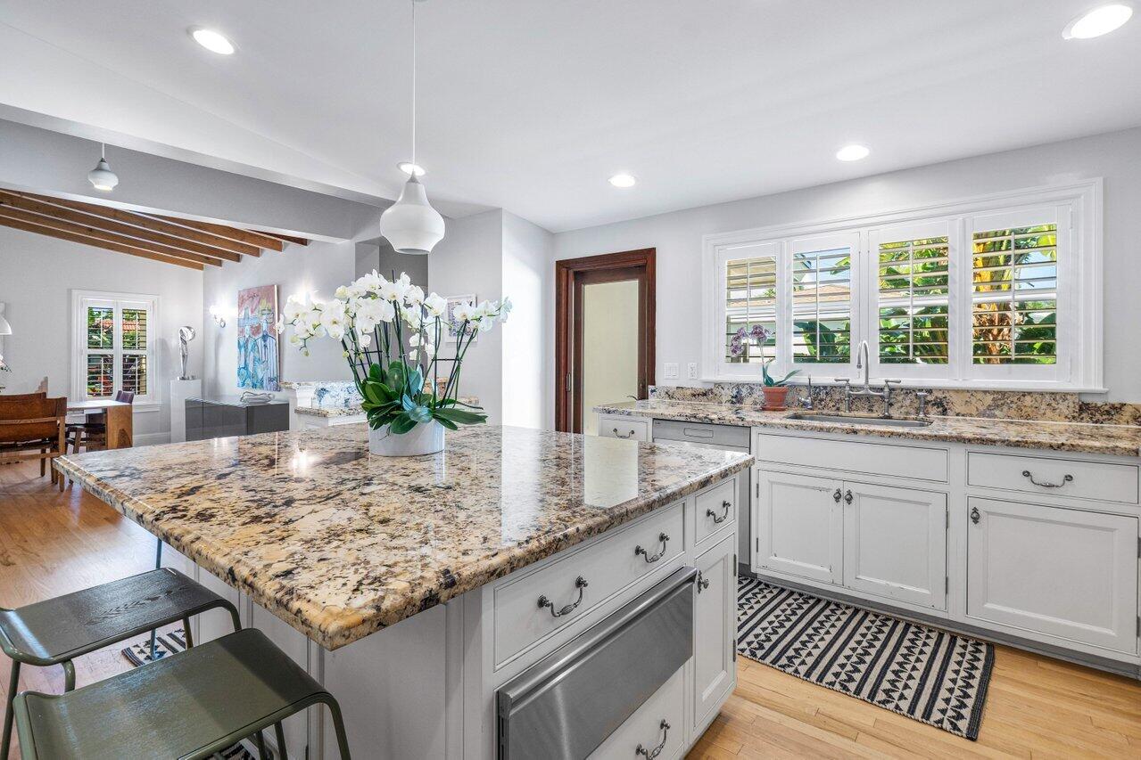 1301 NW 4th Avenue