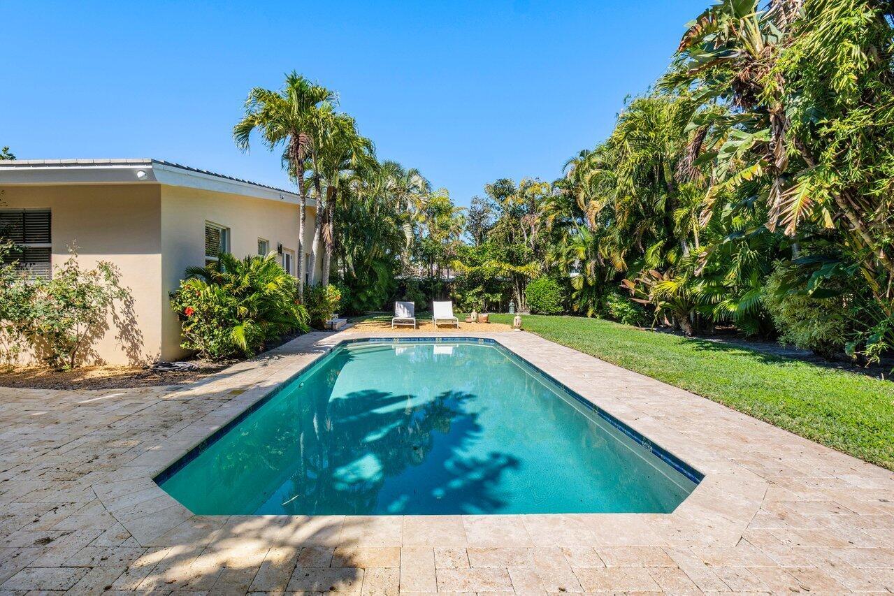 1301 NW 4th Avenue