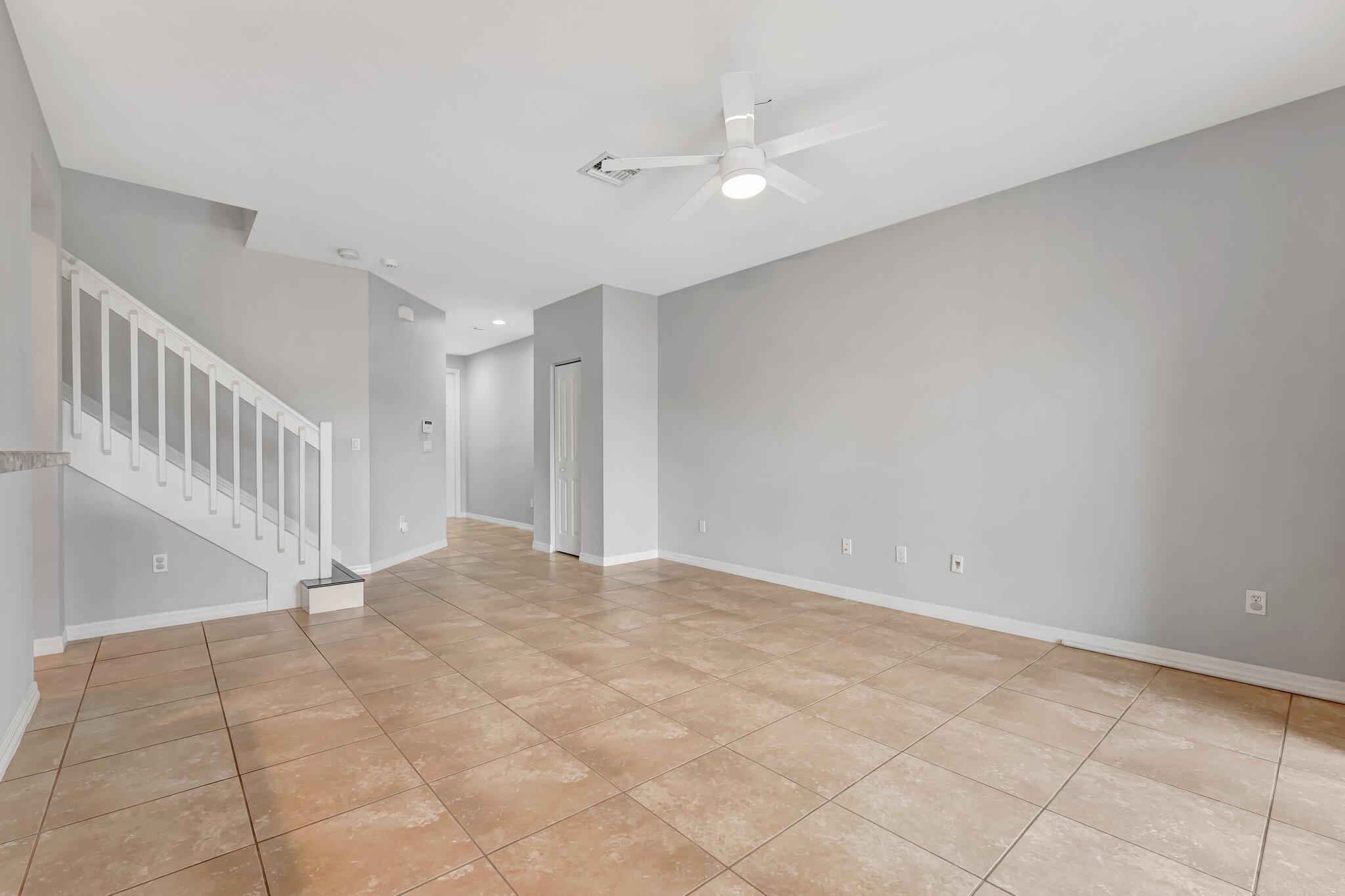 154 W Astor Circle