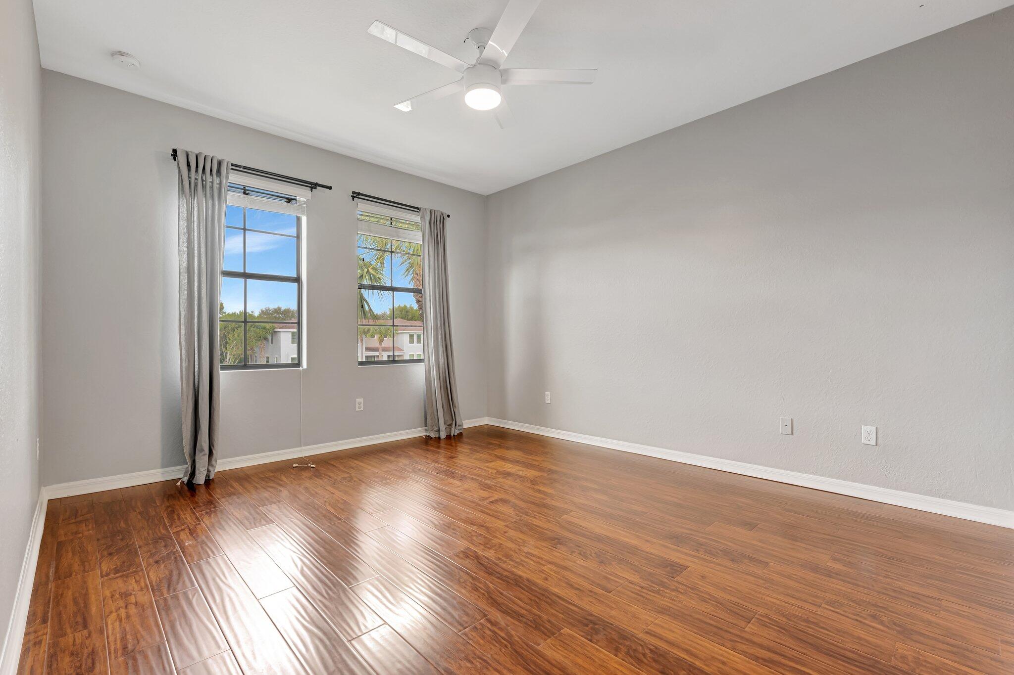 154 W Astor Circle