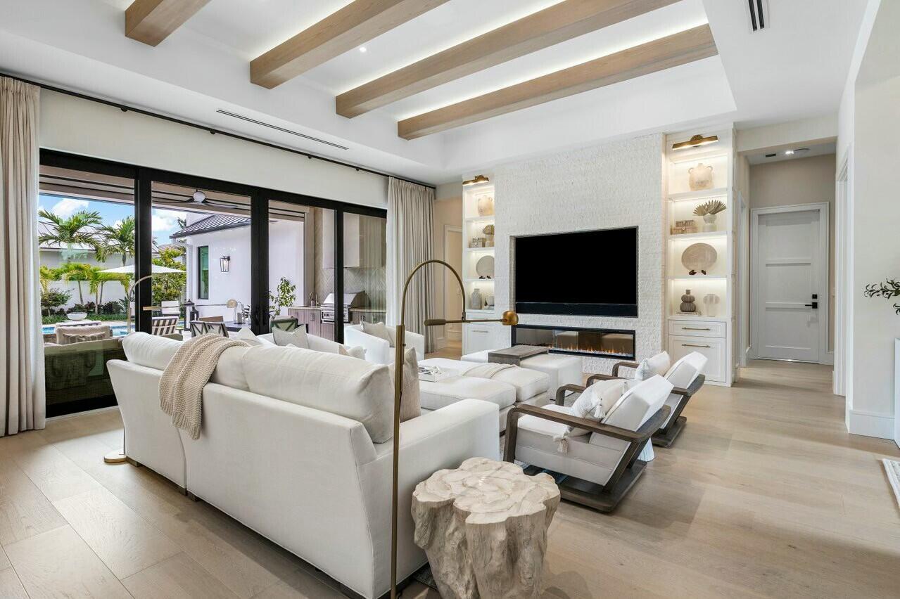 6 NW 17th Street Street