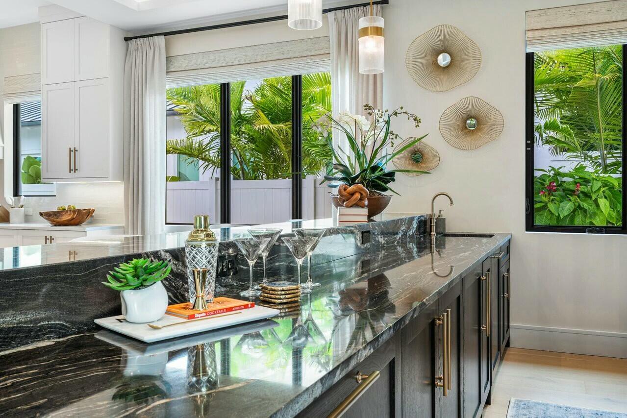 6 NW 17th Street Street