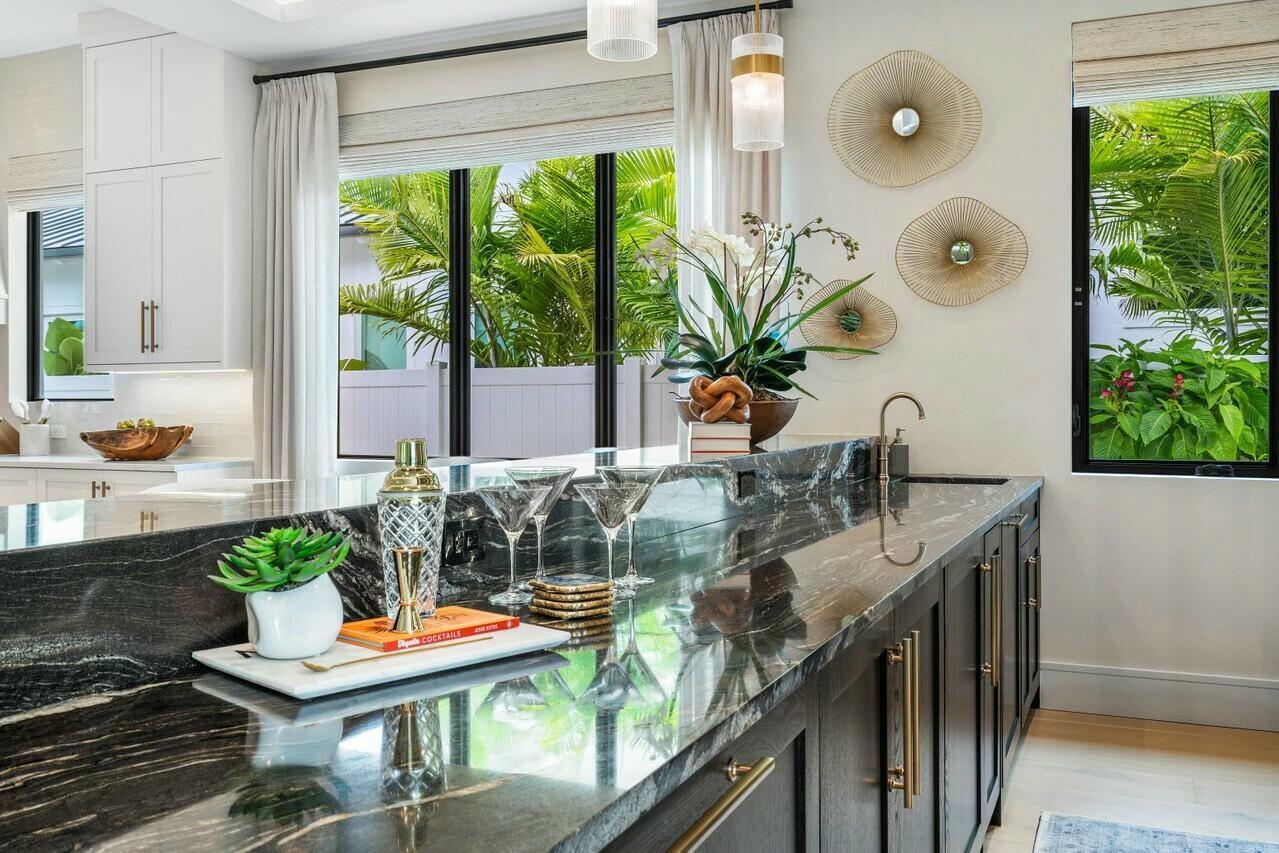 6 NW 17th Street Street