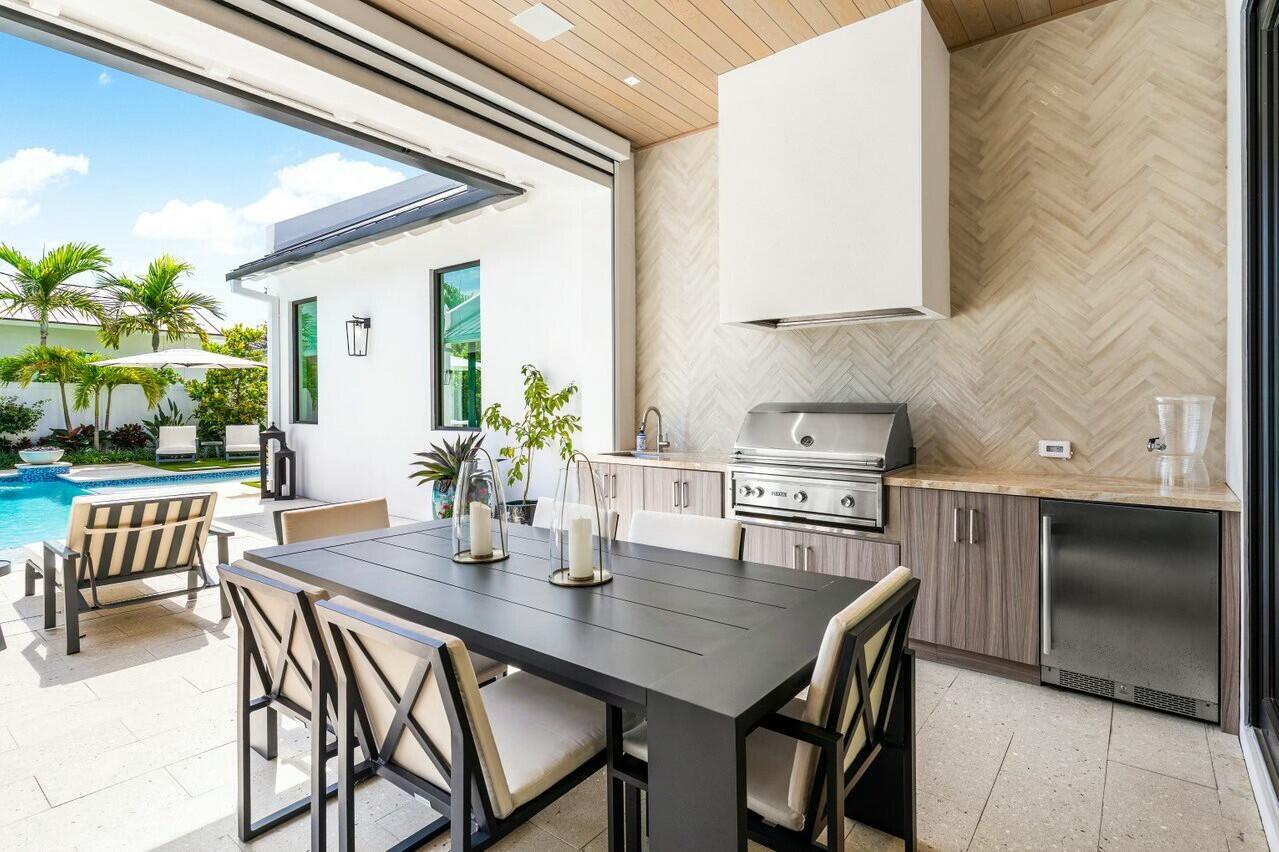 6 NW 17th Street Street