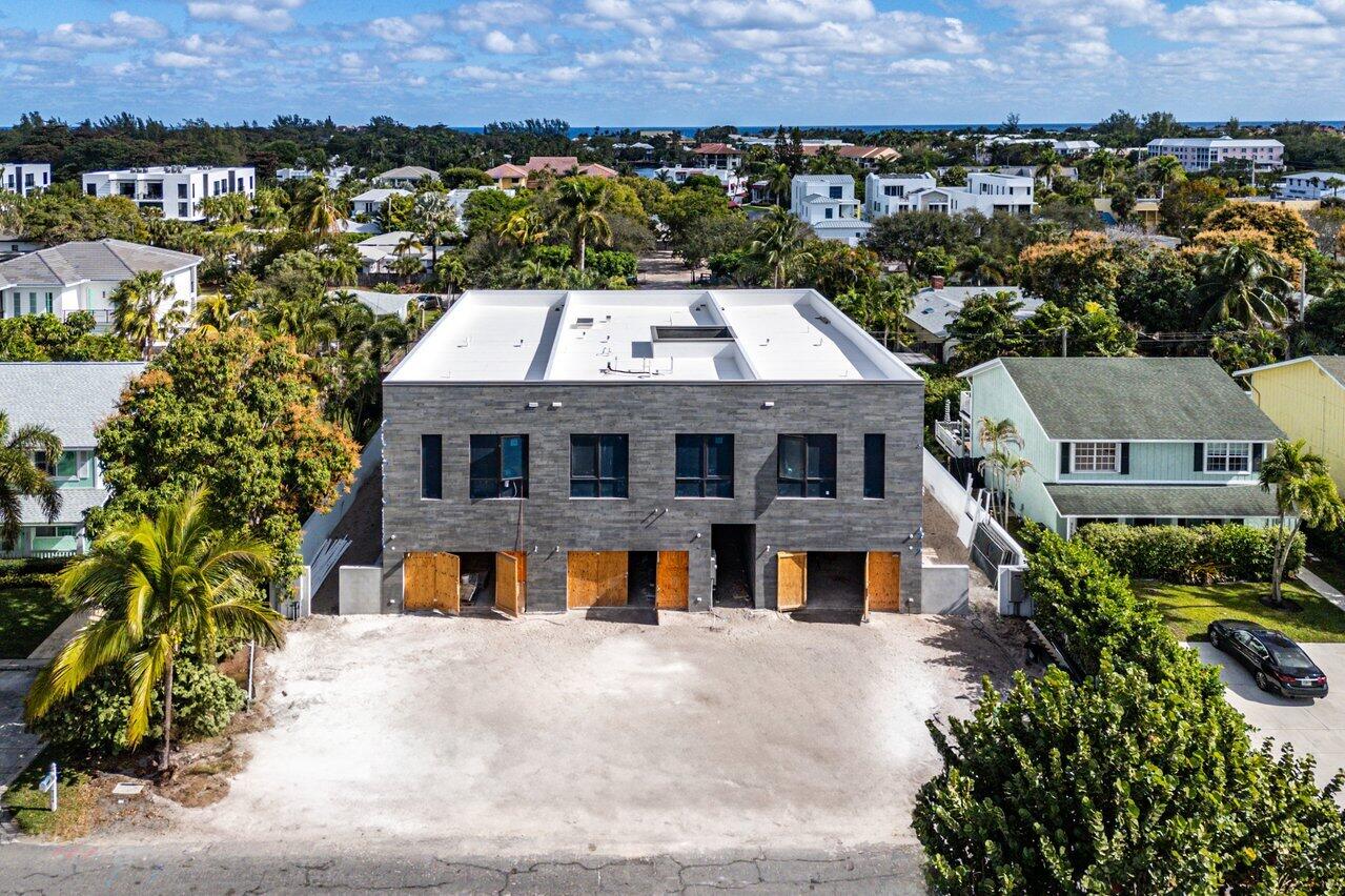 917 NE 8th Avenue