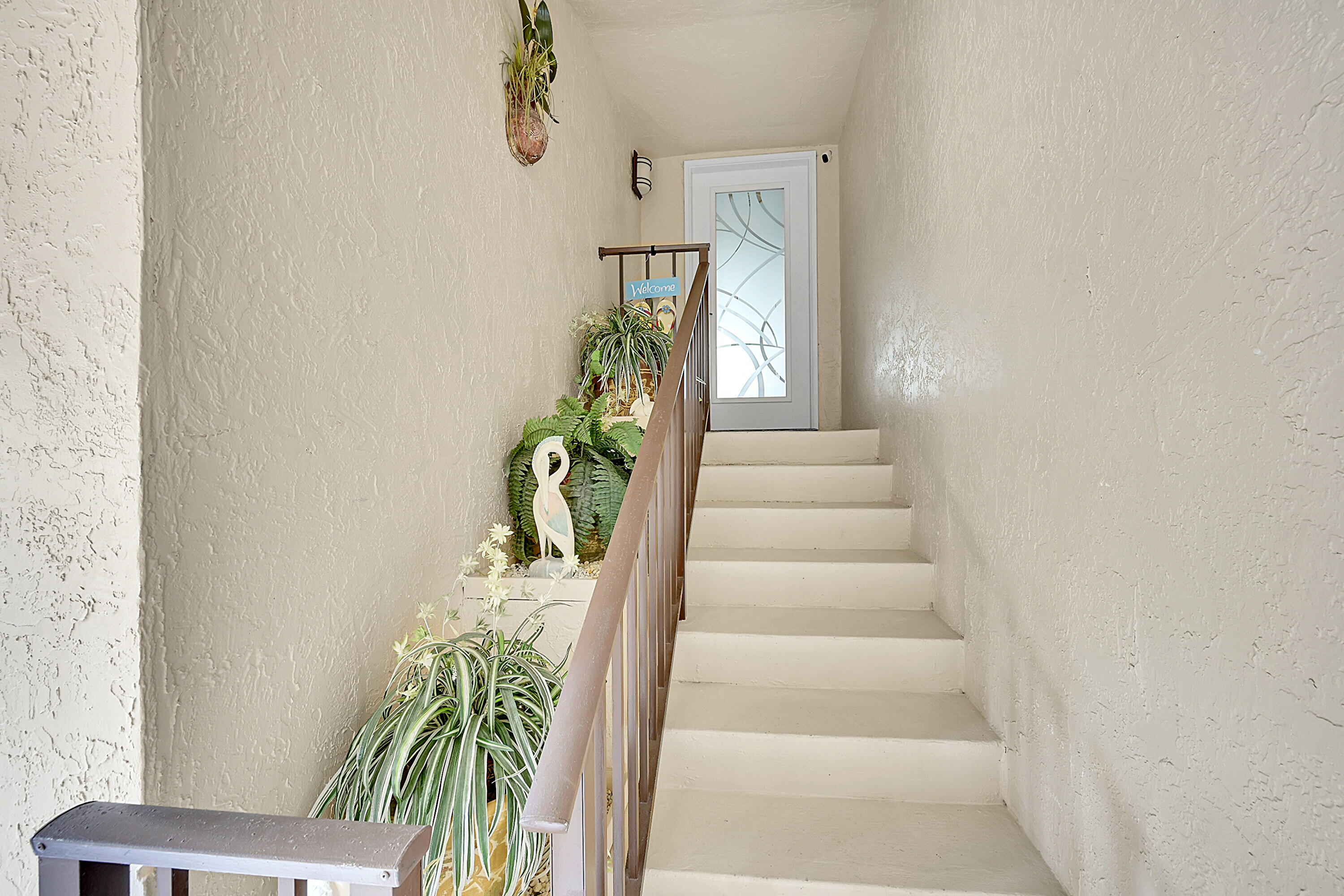 240 Captains Walk 517