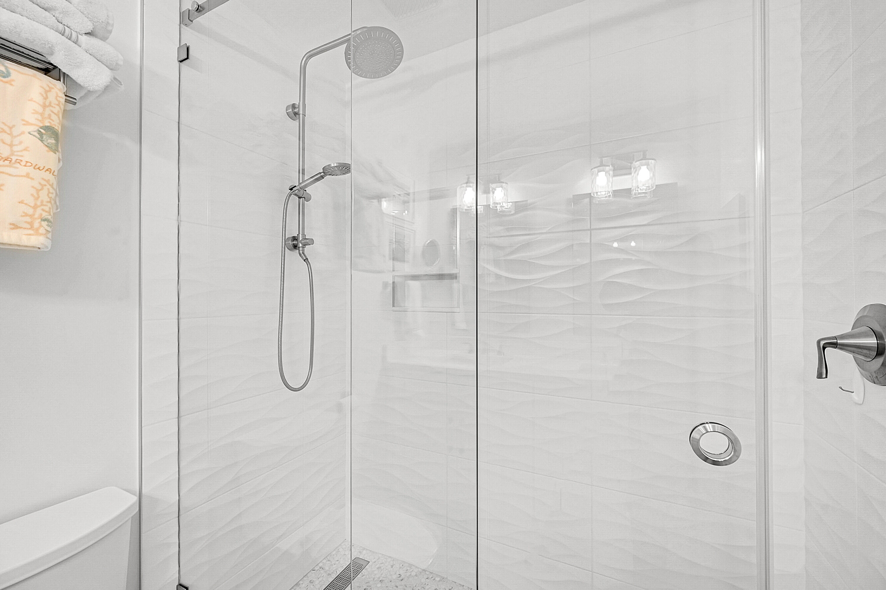 240 Captains Walk 517