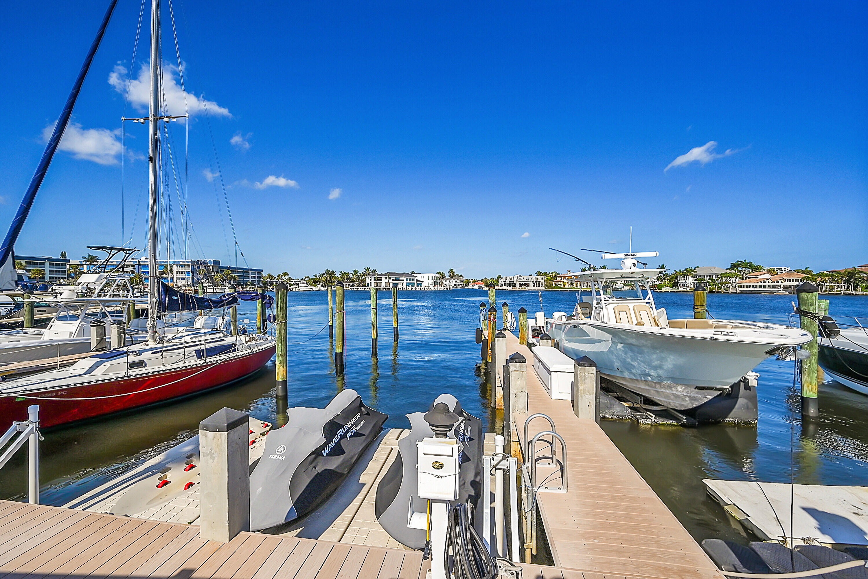 240 Captains Walk 517