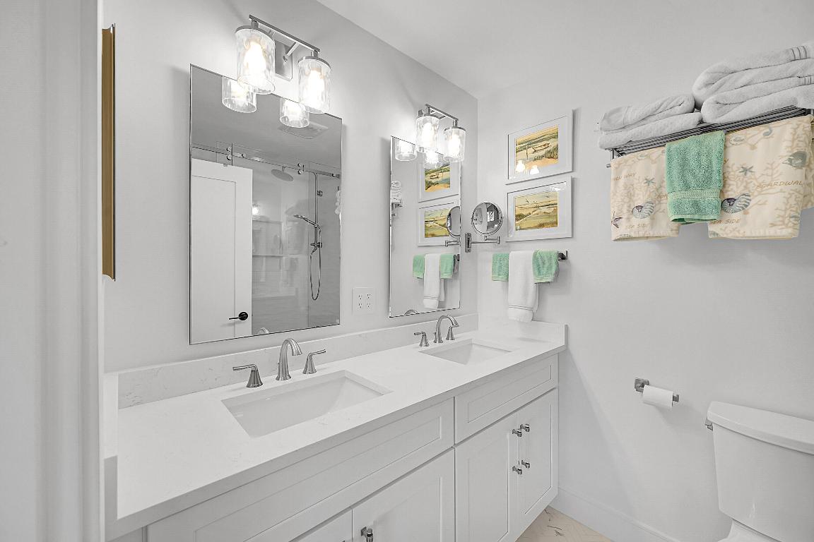 240 Captains Walk 517