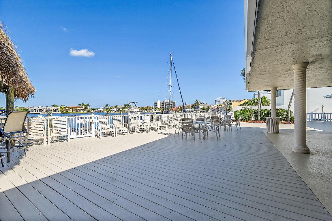 240 Captains Walk 517