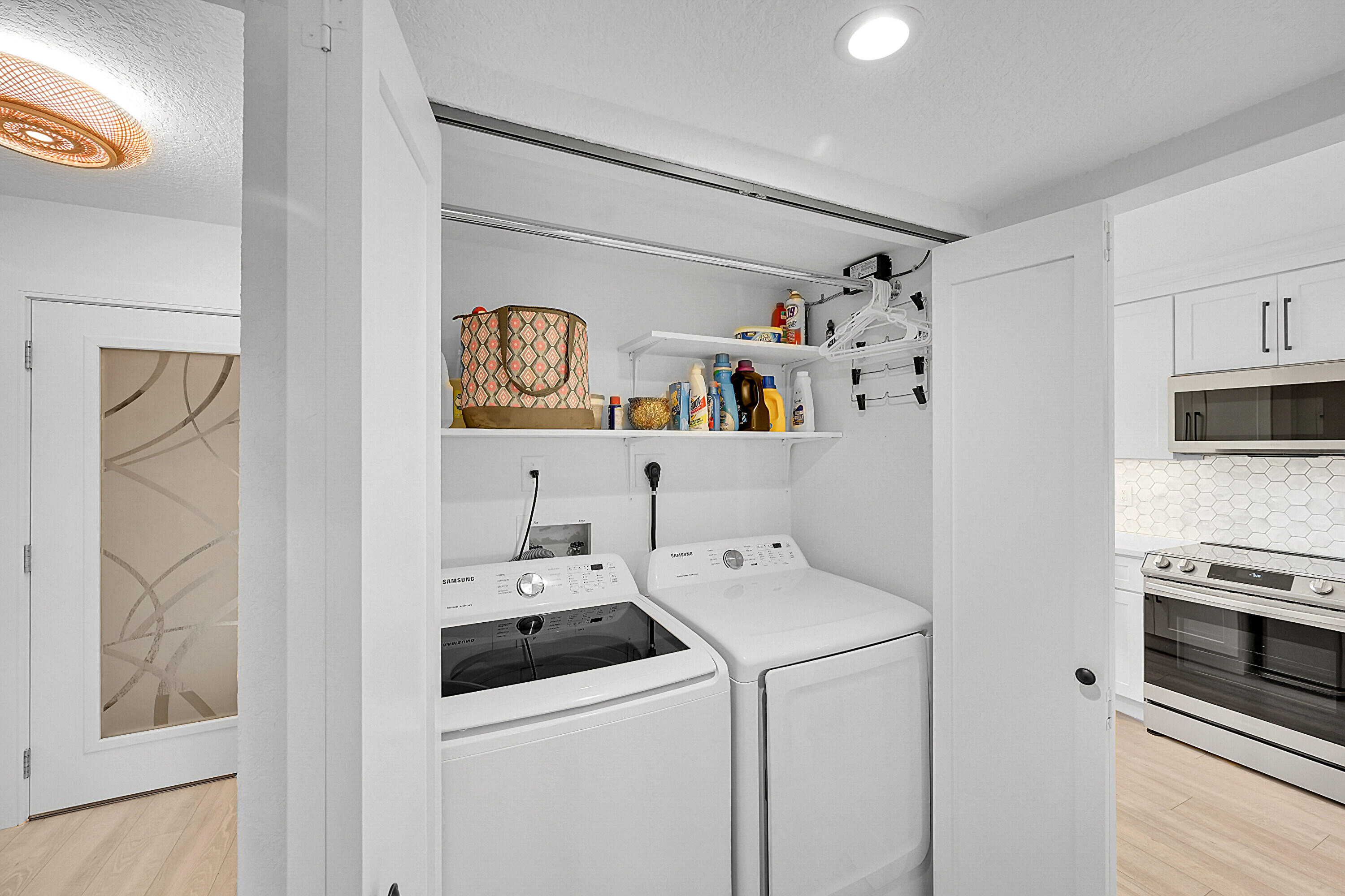 240 Captains Walk 517