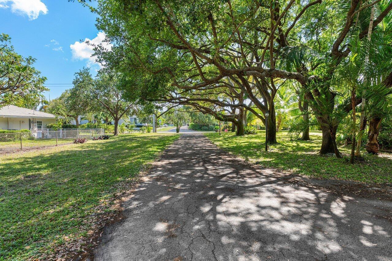 1110 NW 2nd Avenue