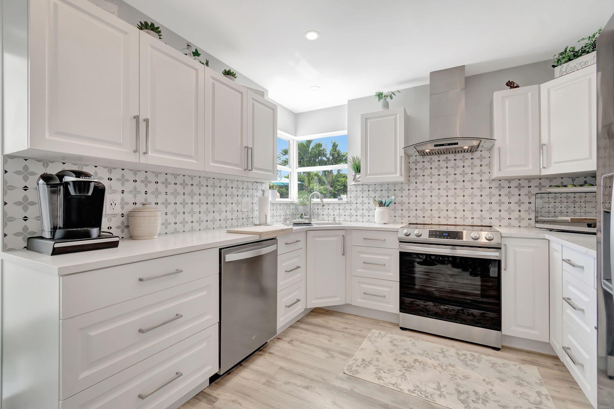 302 Venice Drive