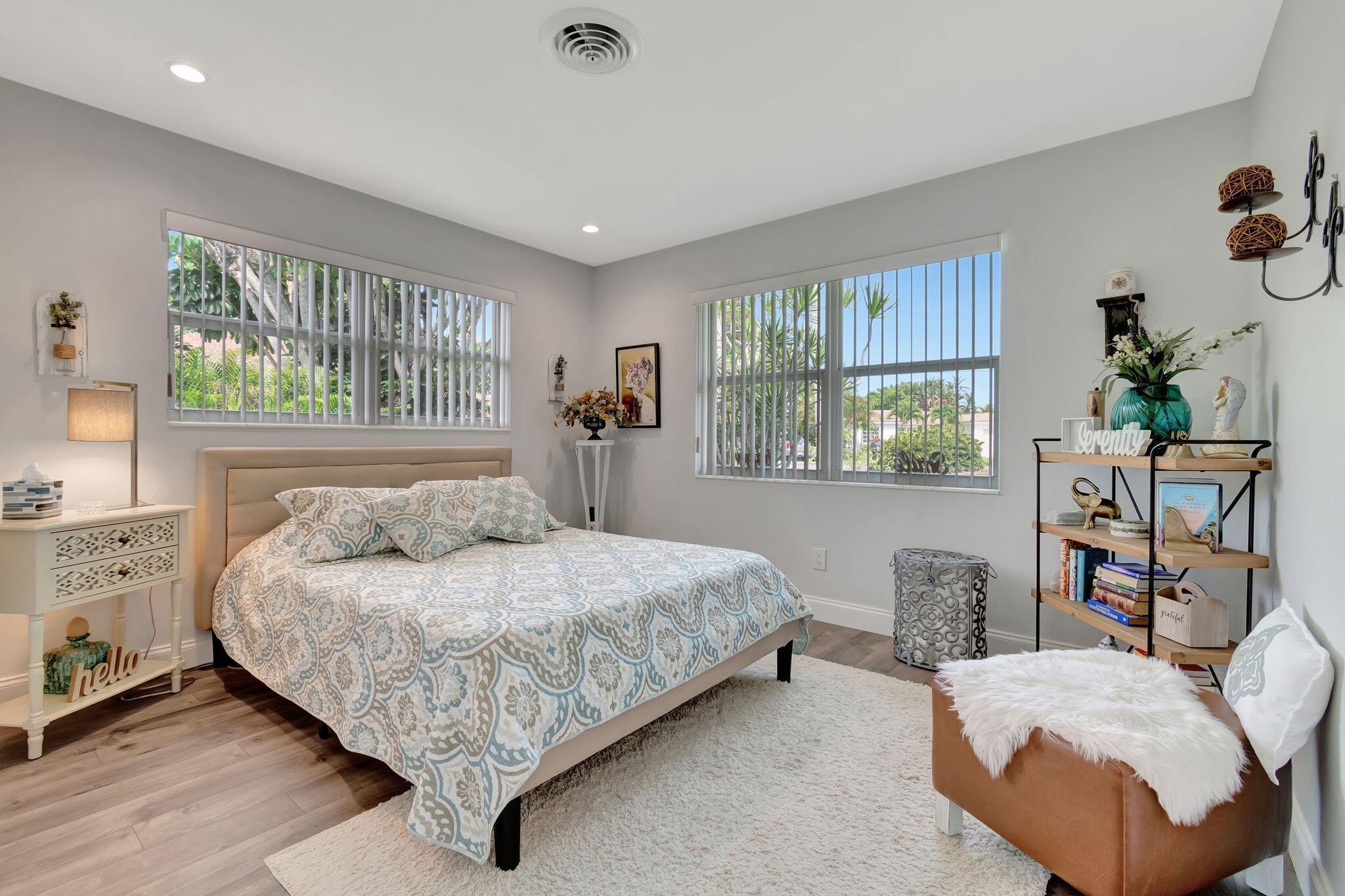 302 Venice Drive