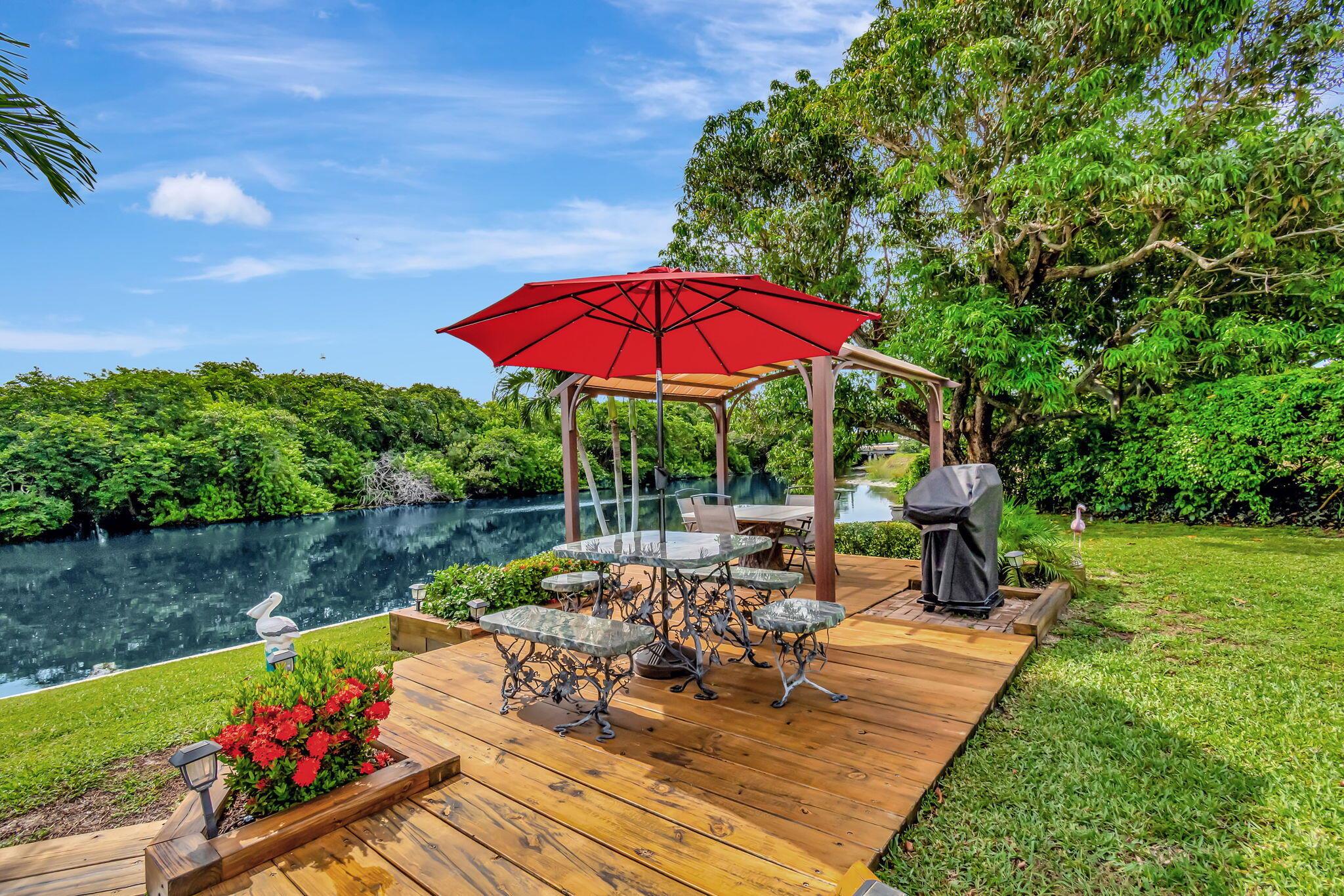 302 Venice Drive