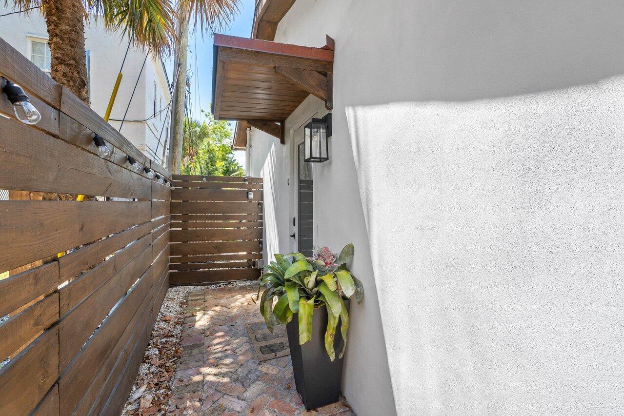 706 Sunset Road C