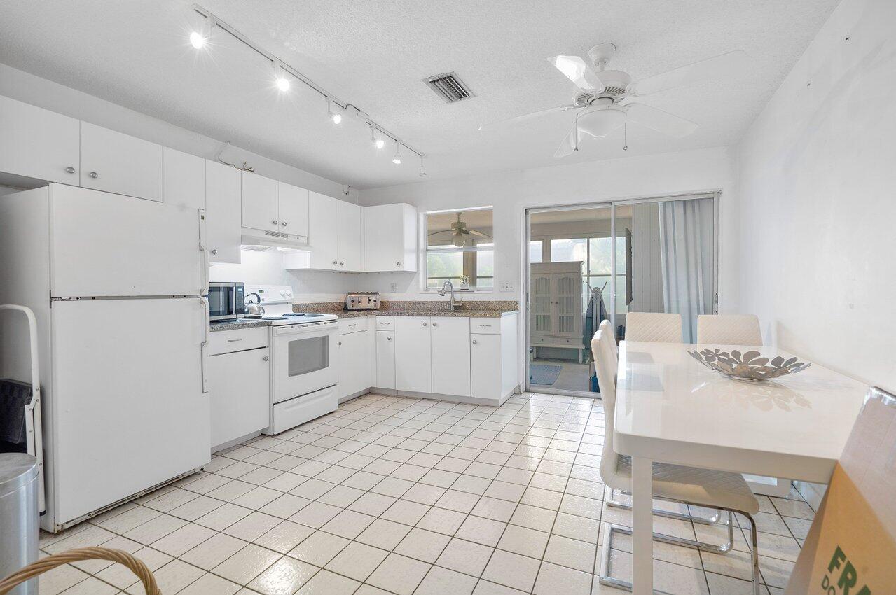 11 Sailfish Lane