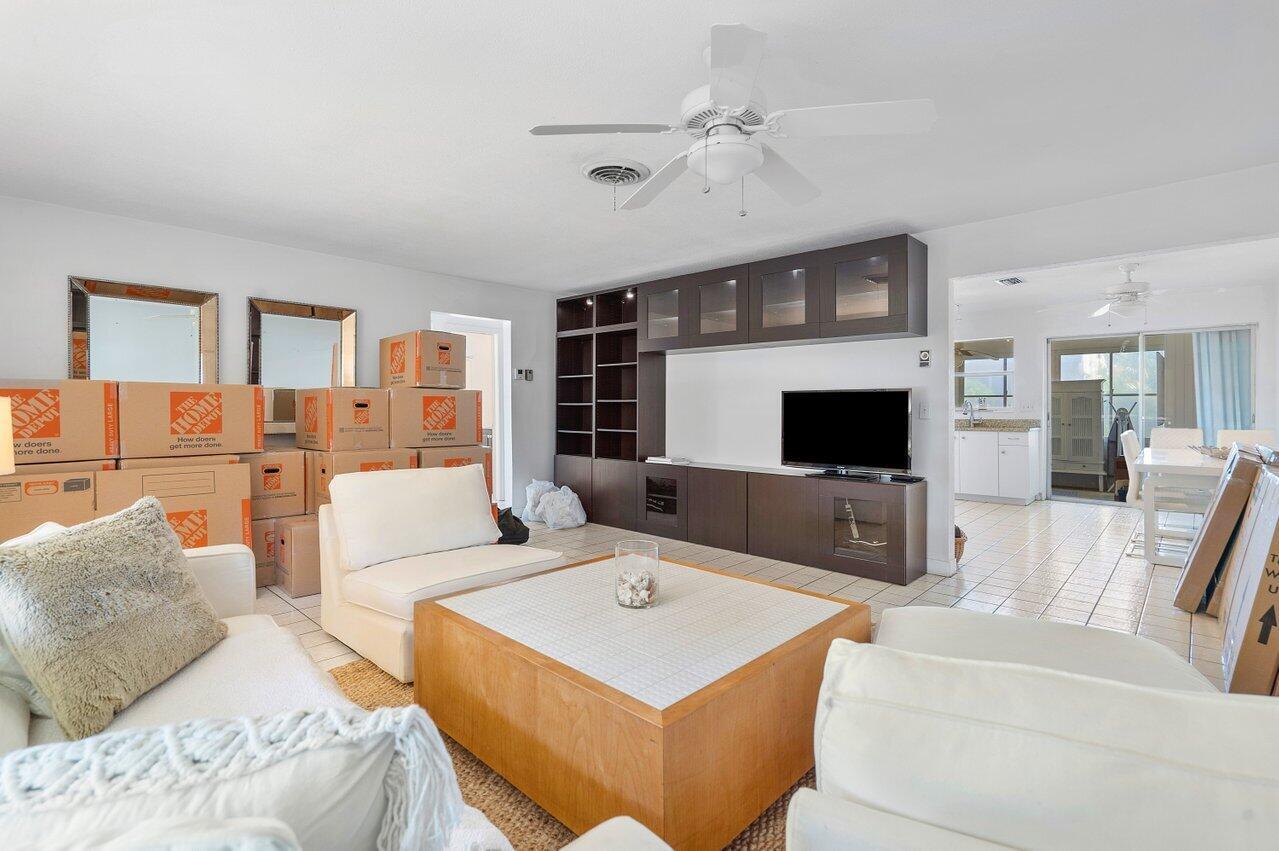 11 Sailfish Lane