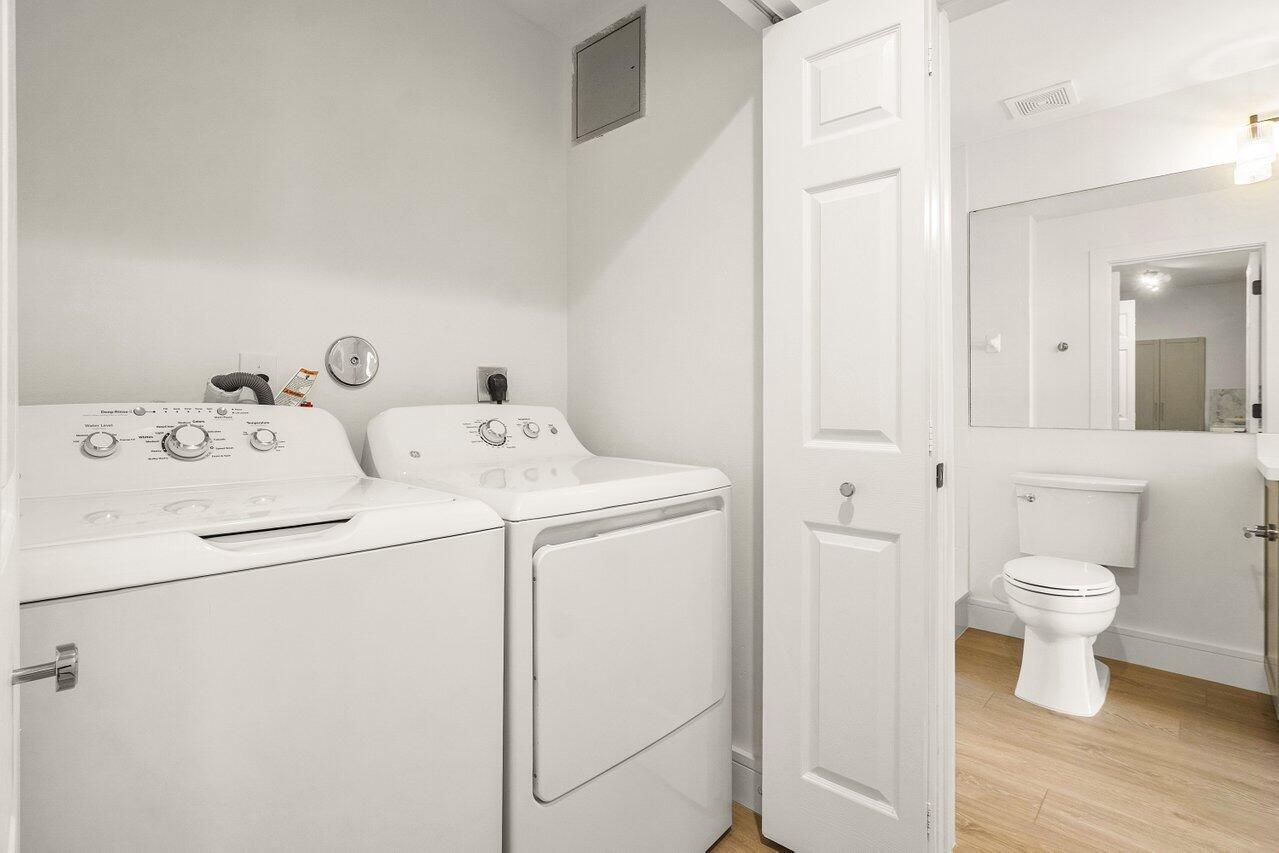 720 S Sapodilla Avenue 105