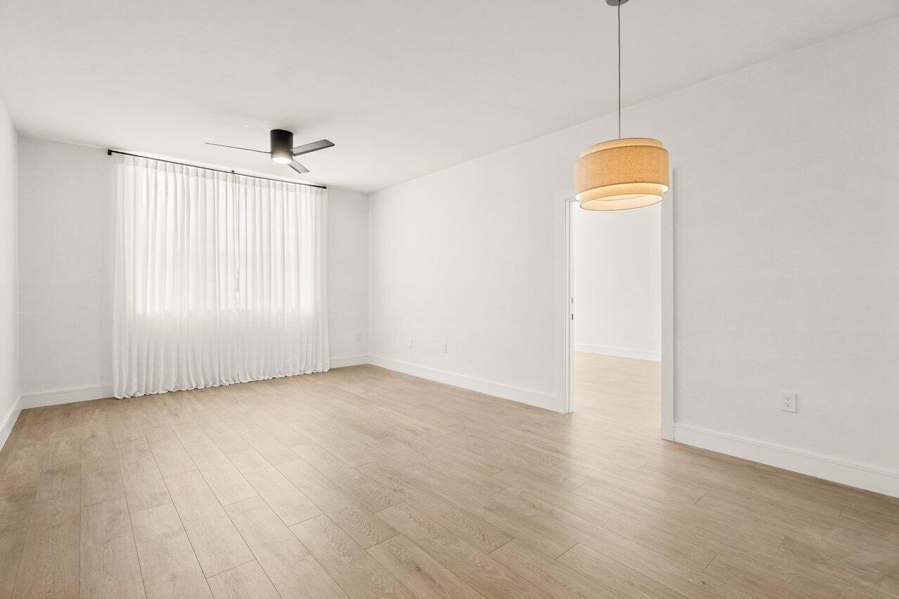 720 S Sapodilla Avenue 105