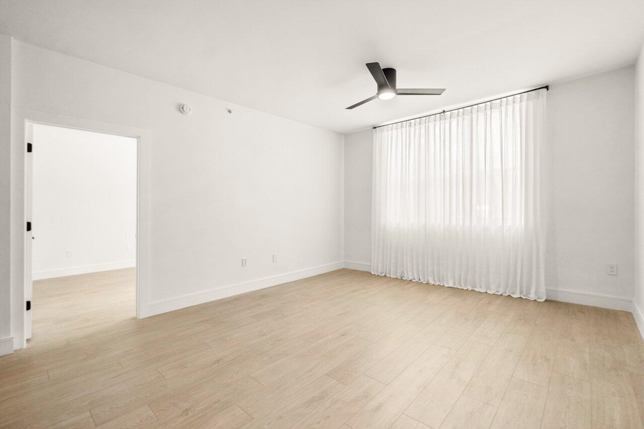 720 S Sapodilla Avenue 105