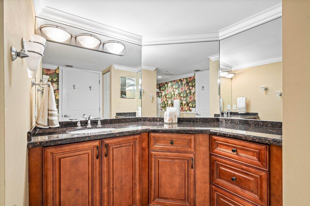 3606 S Ocean Boulevard 201