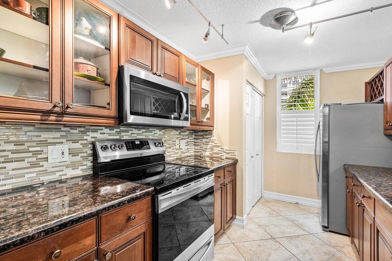 3606 S Ocean Boulevard 201