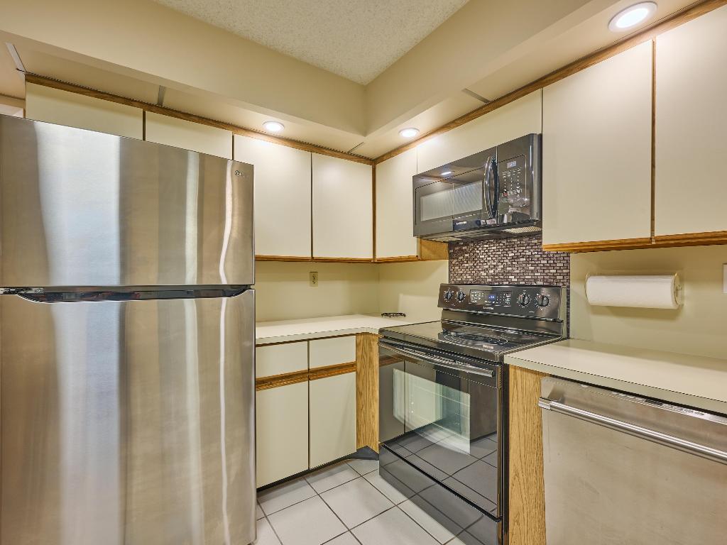 3420 S Ocean Boulevard 11r, Highland Beach Unit: 11r