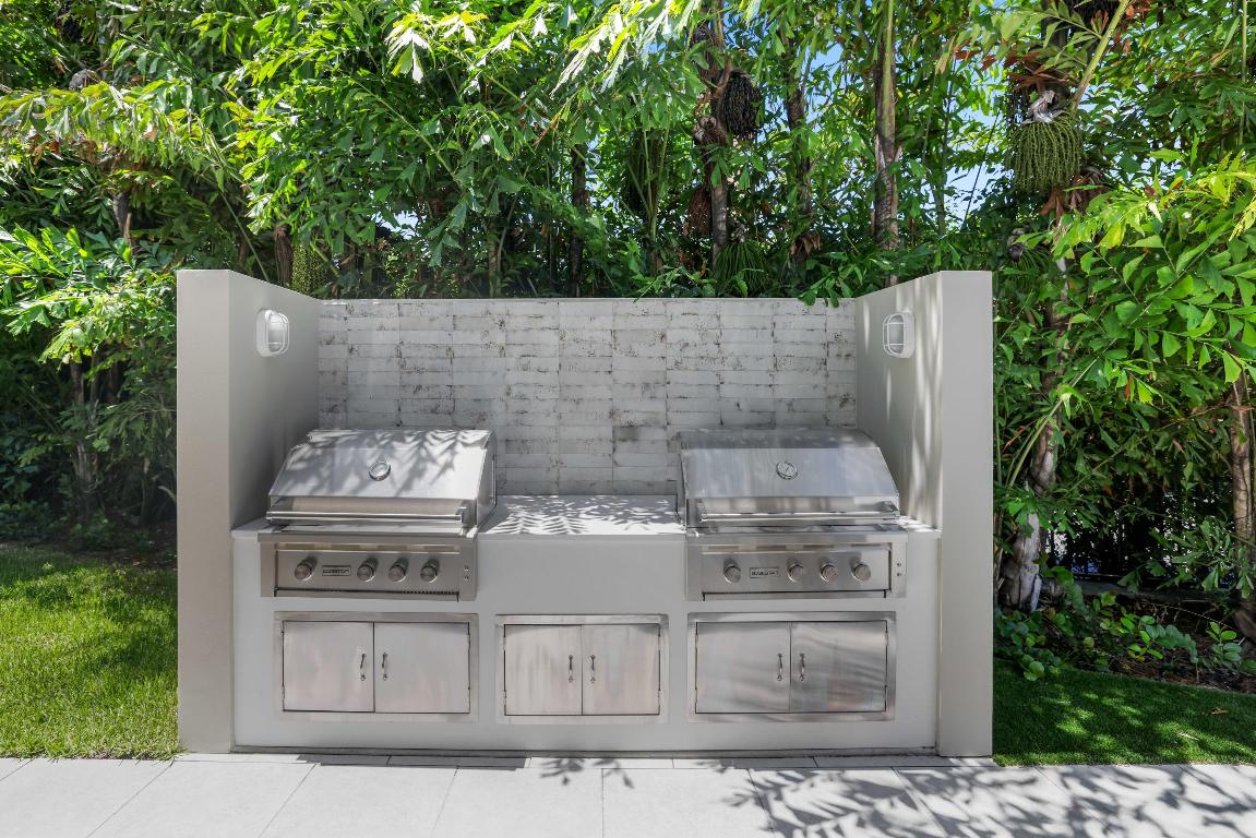 1177 George Bush Boulevard 306