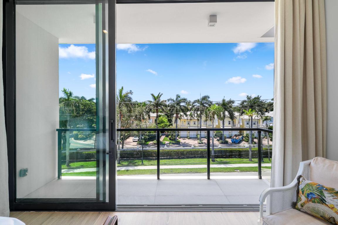 1177 George Bush Boulevard 306