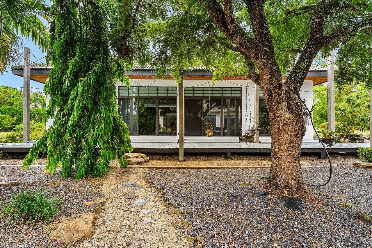 8549 Surrey Lane