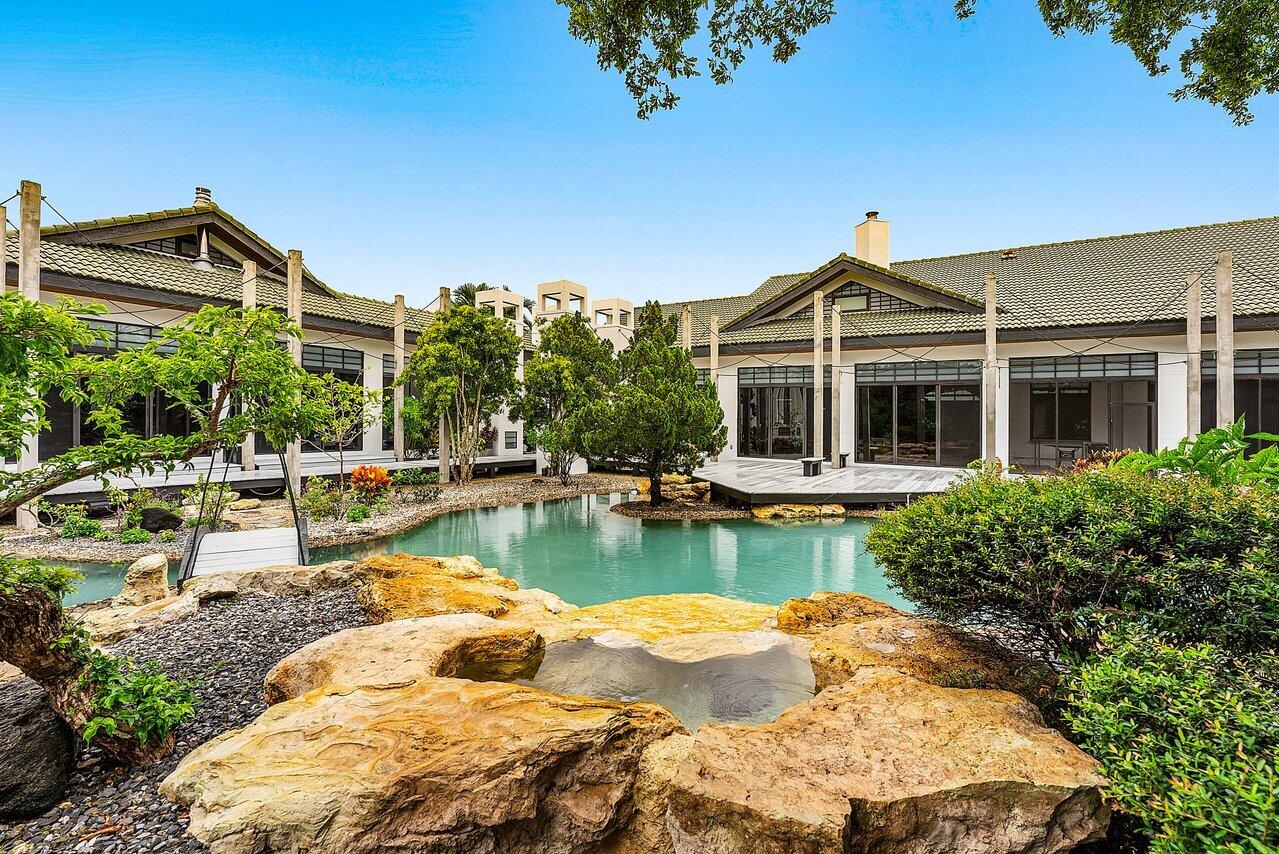 8549 Surrey Lane