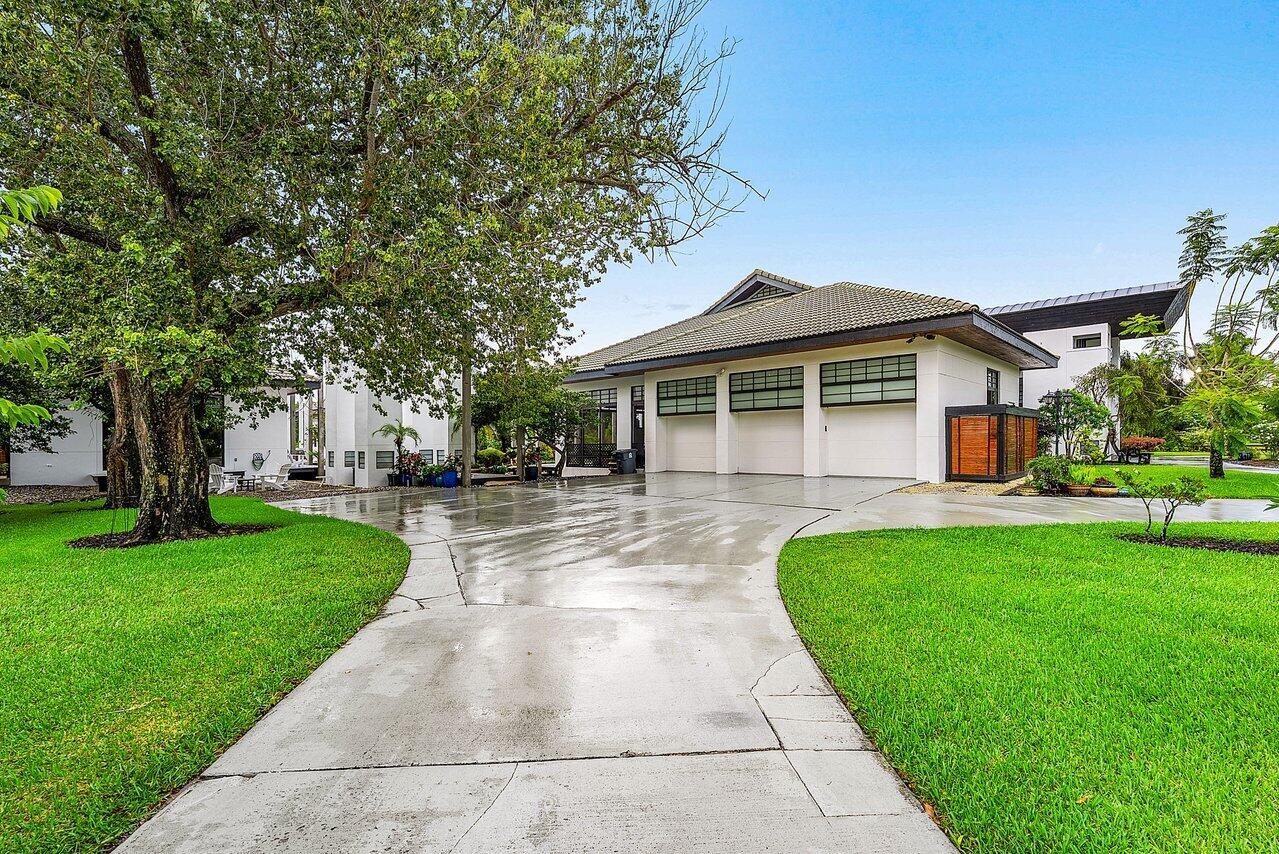 8549 Surrey Lane