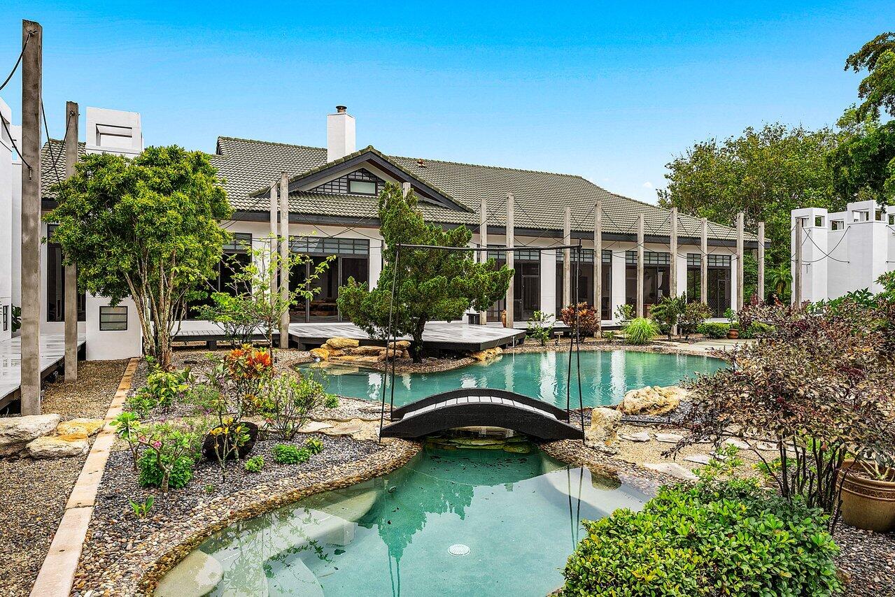 8549 Surrey Lane