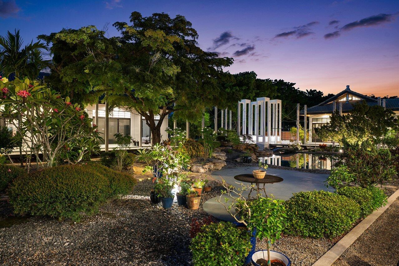 8549 Surrey Lane