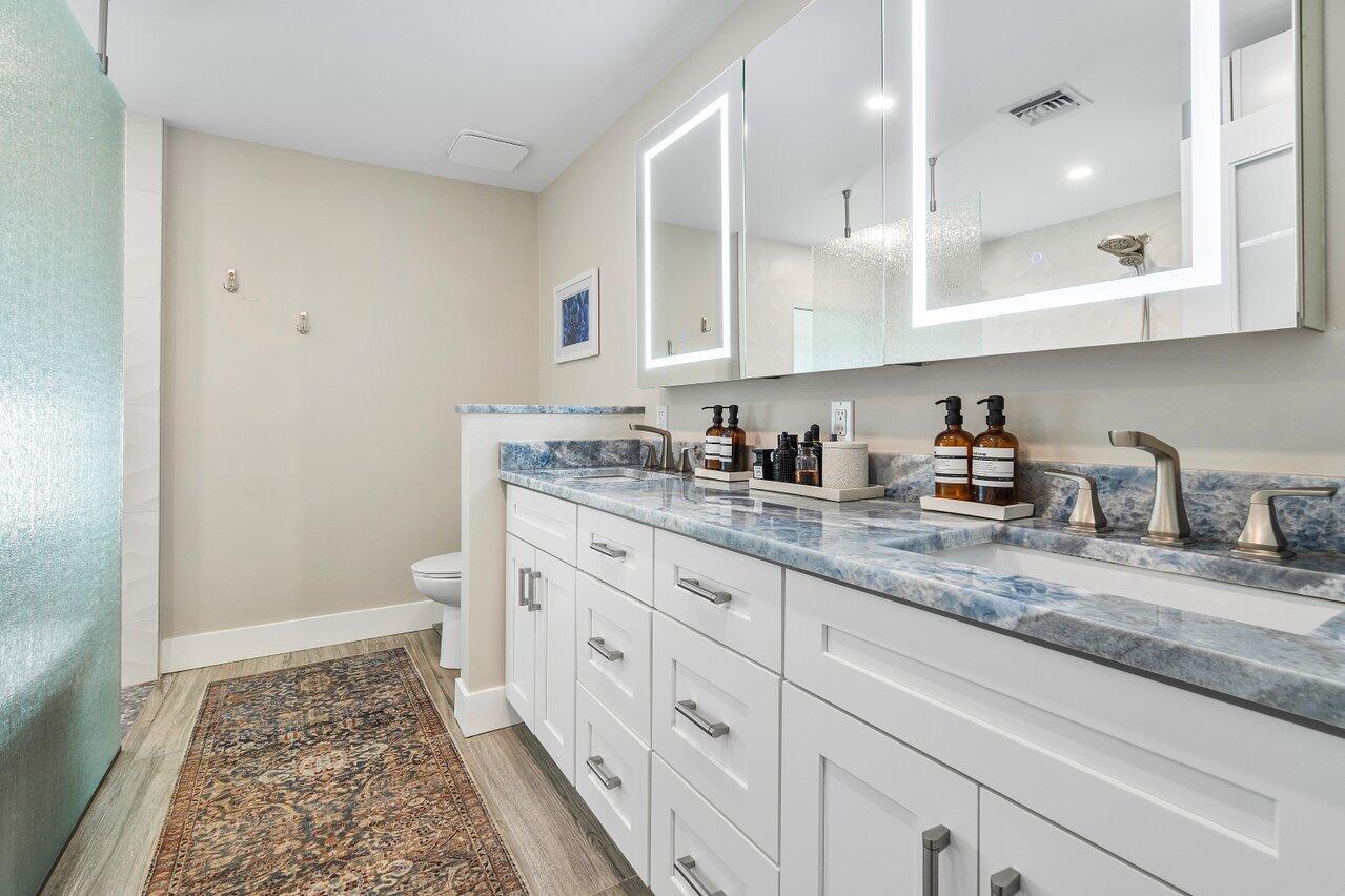 822 SW 33rd Place