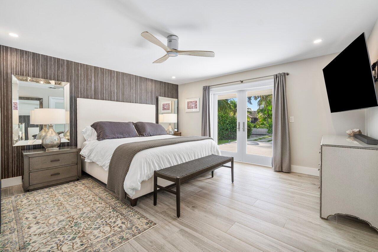 822 SW 33rd Place