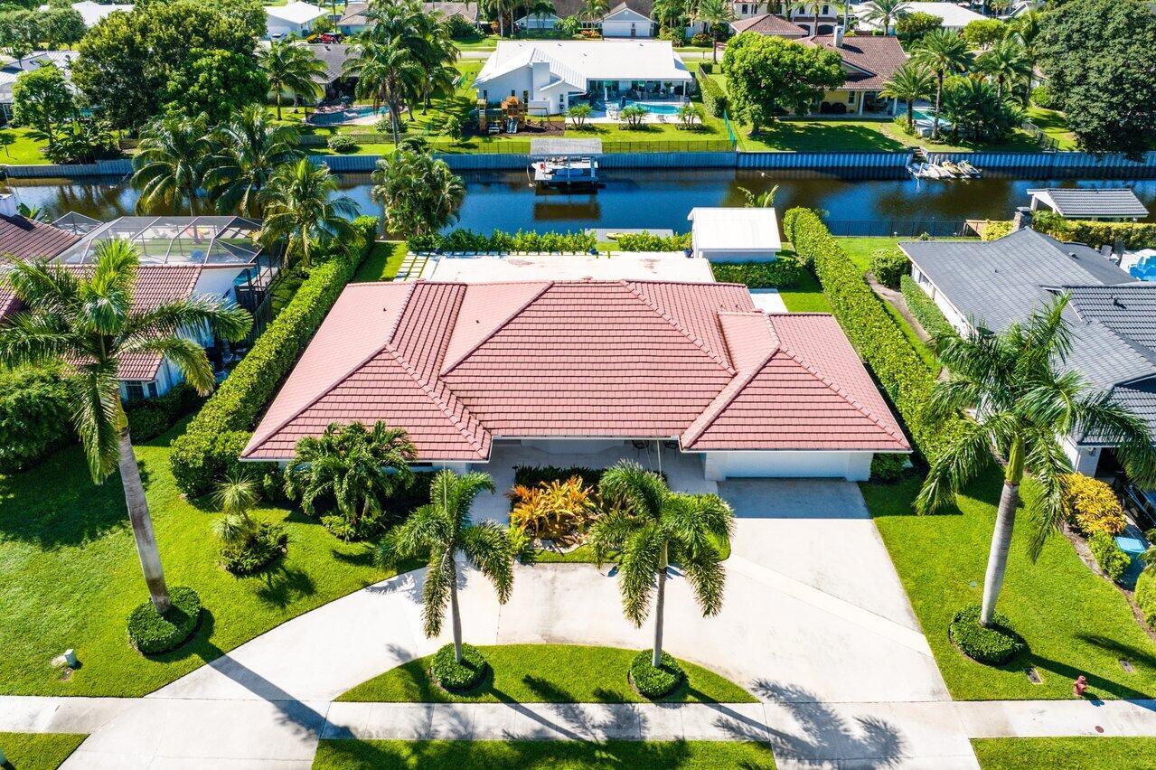 822 SW 33rd Place