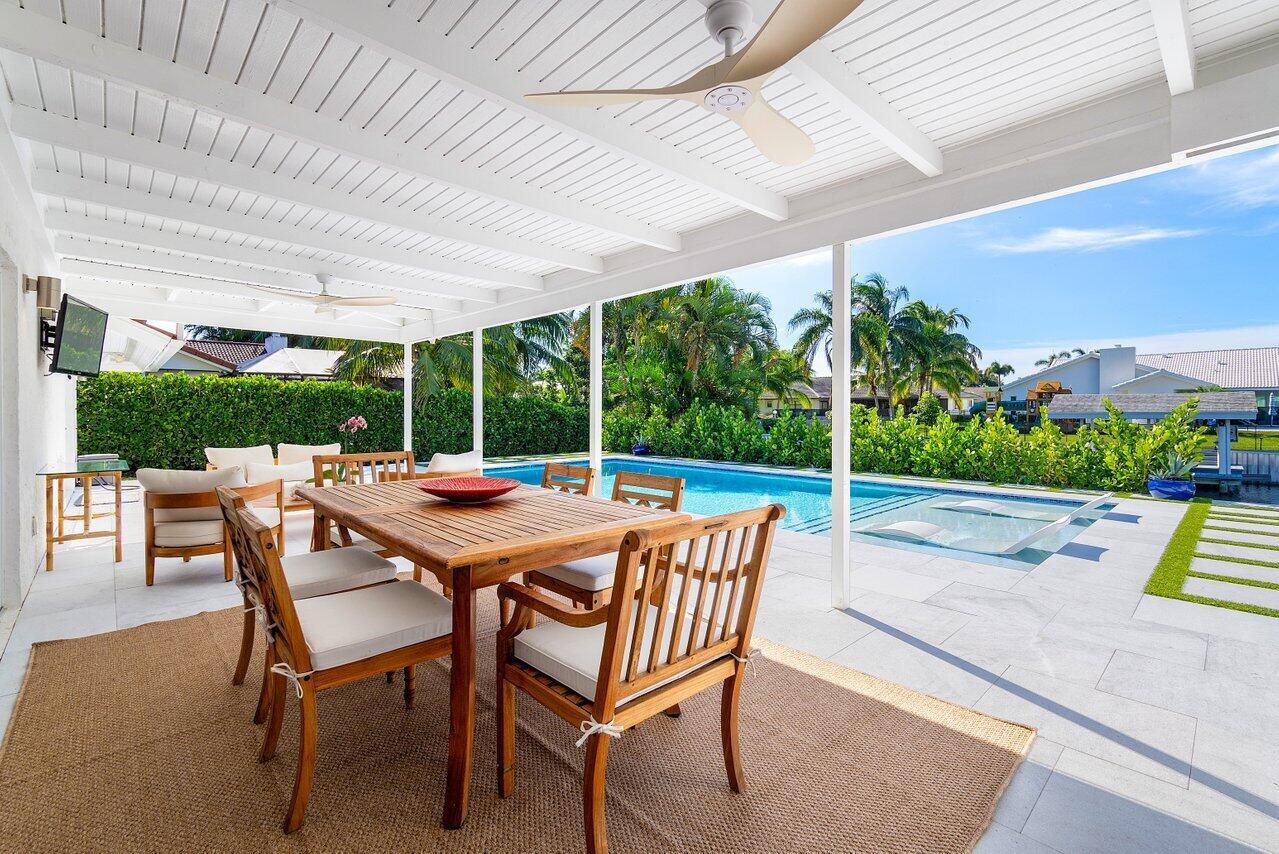 822 SW 33rd Place