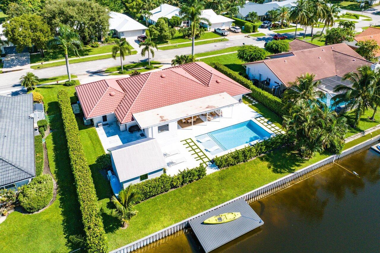 822 SW 33rd Place