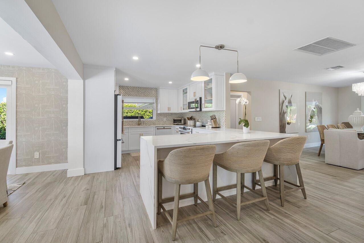 822 SW 33rd Place