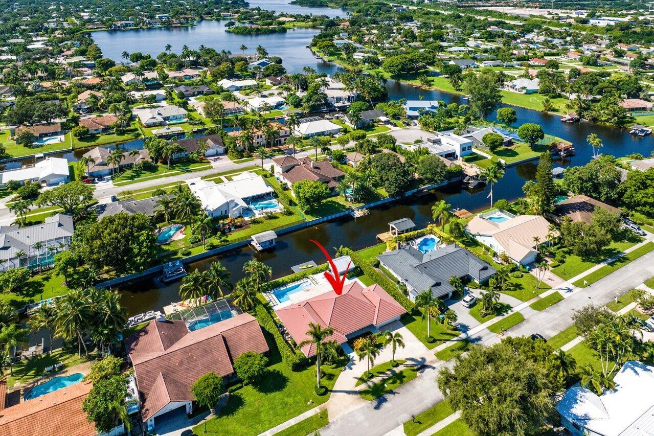 822 SW 33rd Place